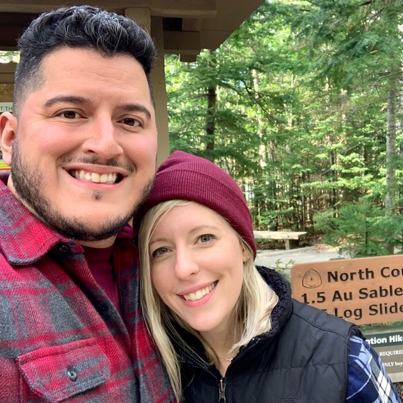 Meet Your Posher! - Picture 1 of 3